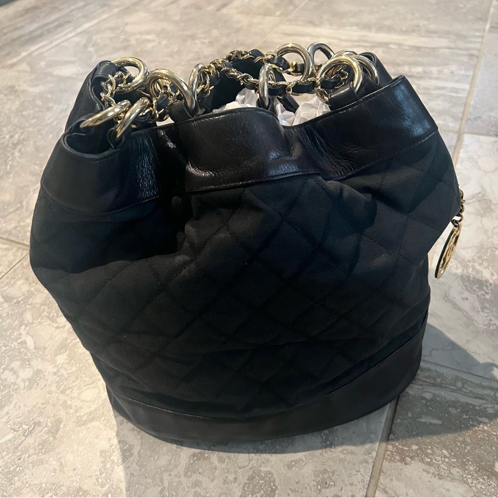 Chanel Black Canvas CC Chain Bucket Bag, Rare Vintage, Made in Italy - Picture 7 of 15